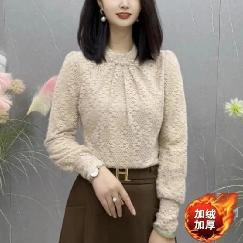 2025秋冬新款加绒加厚时尚珍珠领长袖气质百搭蕾丝上衣女士打底衫