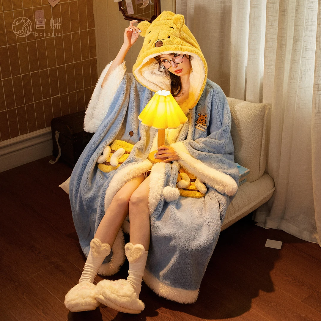 宫蝶【蓄热型】迪士尼噗噗熊秋冬珊瑚绒加厚保暖斗篷睡袍女