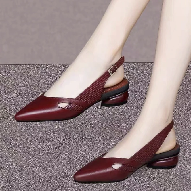 真皮包头凉鞋女平底2025夏季新款时尚软底一字带后空粗跟罗马凉鞋