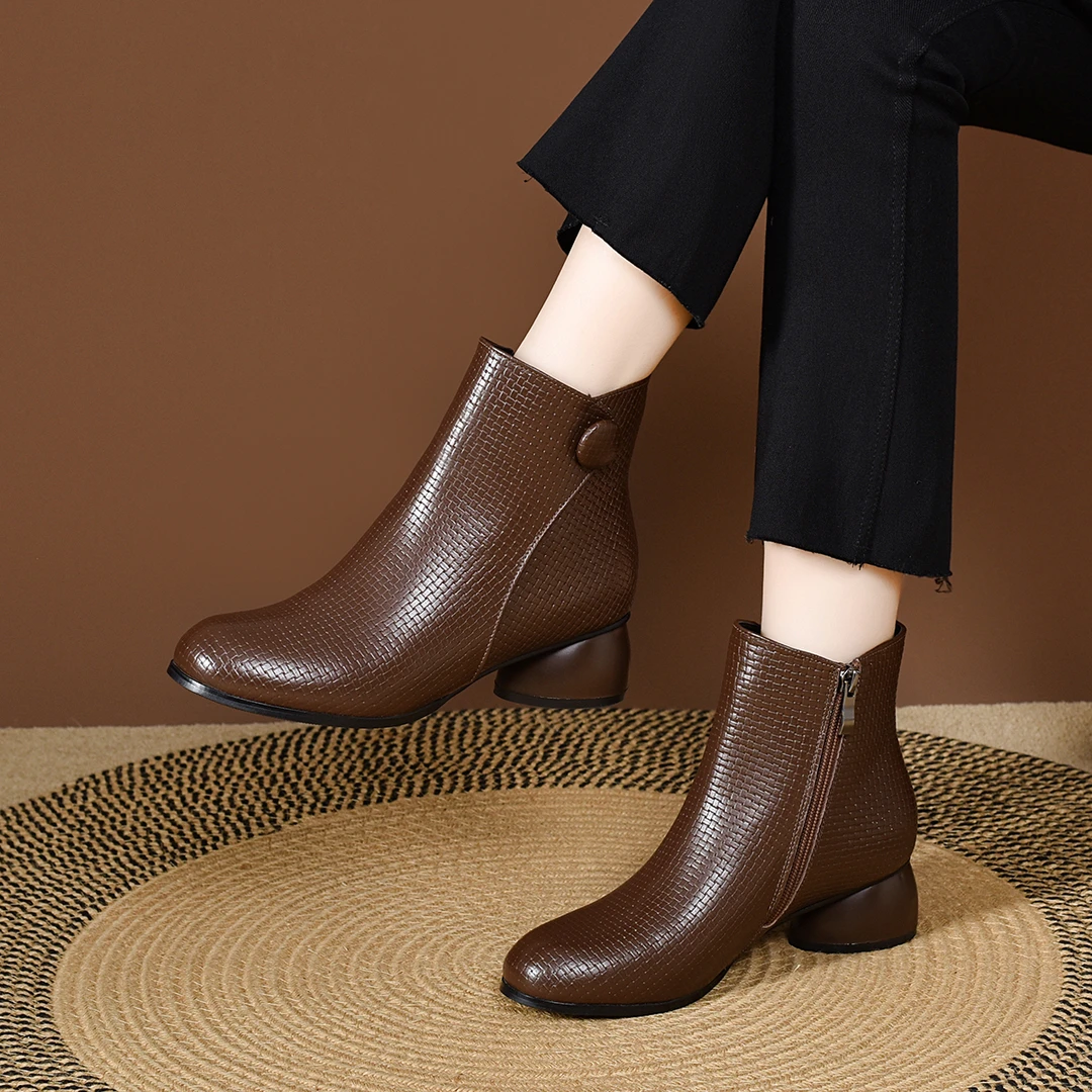 圆头粗跟加绒保暖牛皮短靴女中跟软底侧拉链靴子冬季新款真皮女靴