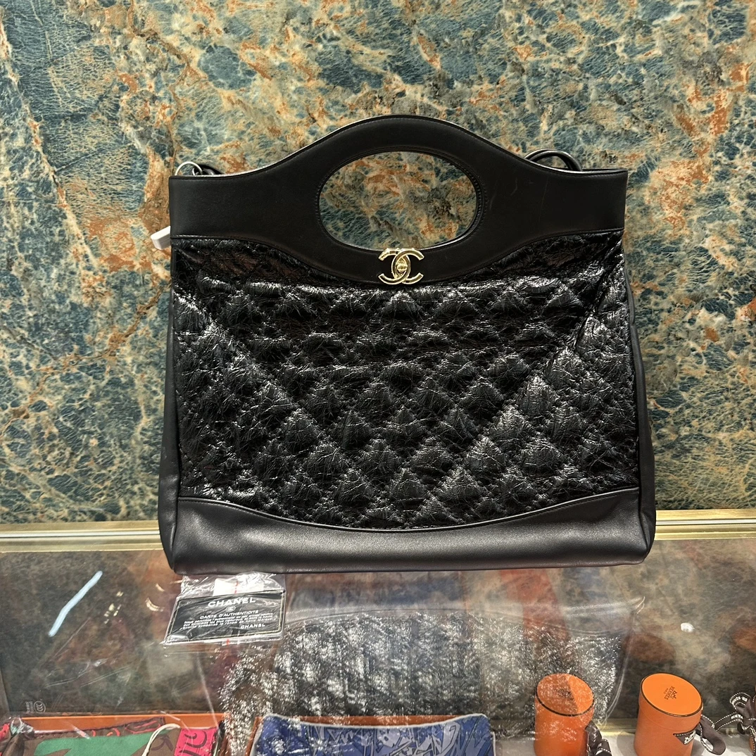95新 Chanel/香奈儿 31 bag皱纹牛皮金扣黑色手提单肩包 15217