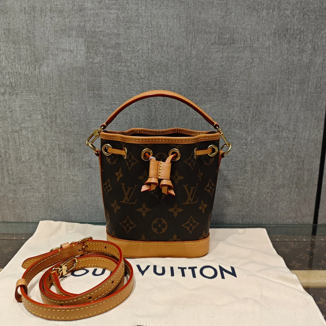 95新 LouisVuitton/路易威登 新款 NoeNano mini抽绳小水桶 17217