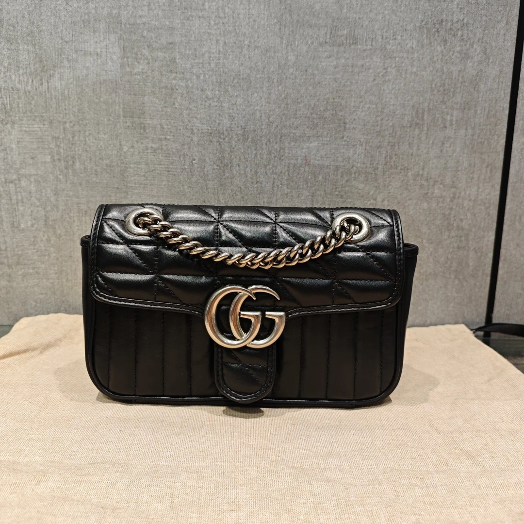 95新 GUCCI/古驰 新款marmont22黑色银扣链条单肩斜挎包 13368