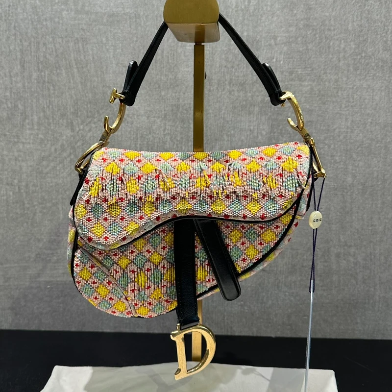 95新 DIOR/迪奥 DIOR/迪奥限定串珠流苏马鞍手拎包13319