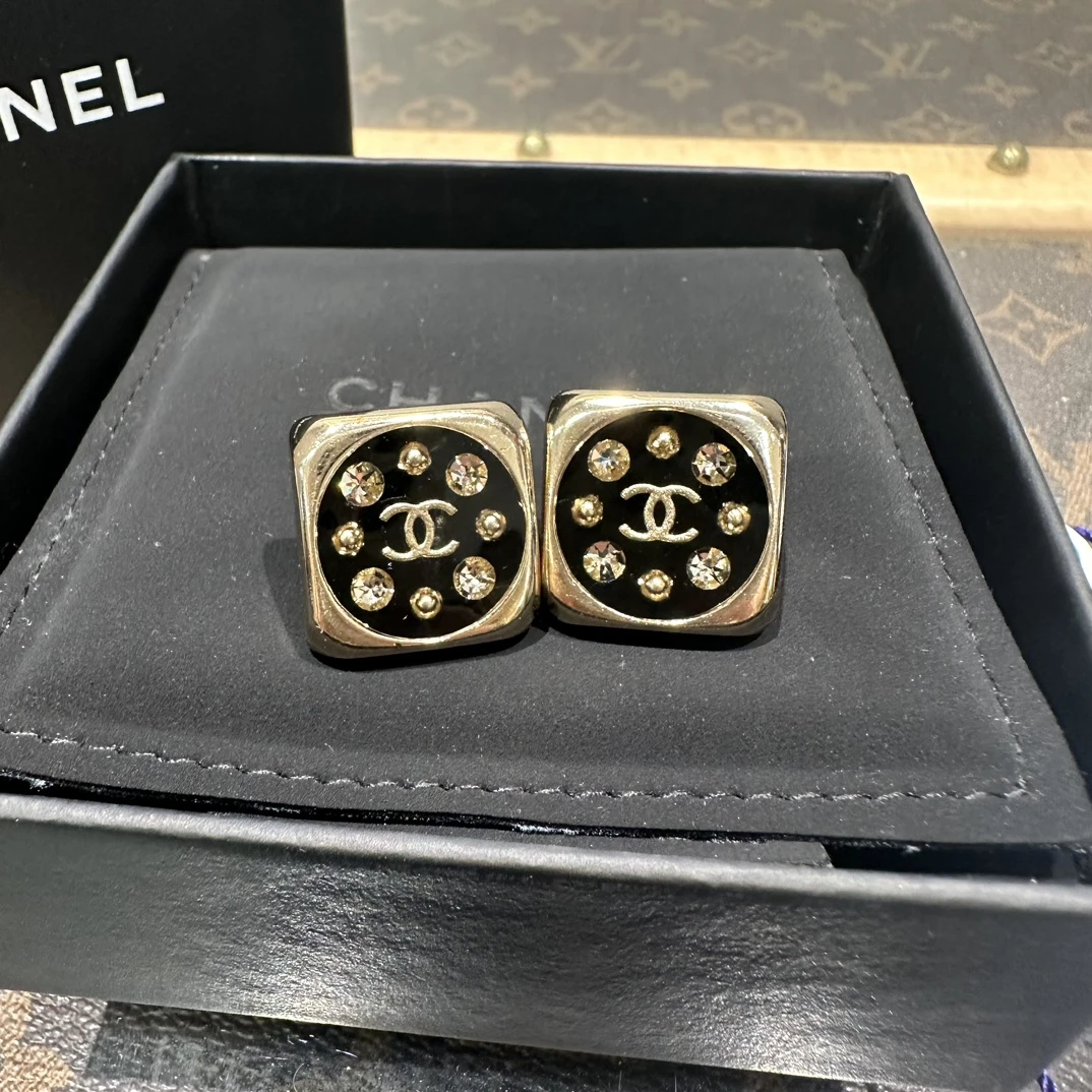 95新 Chanel/香奈儿 双C带钻方型耳饰 14389
