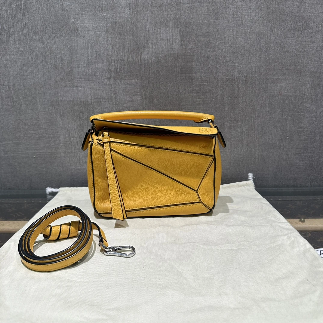 95新 LOEWE/罗意威  mini puzzle几何包手提斜挎包 26425