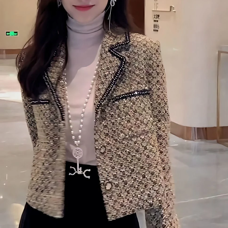 设计感小香风长袖外套女春秋季新款小个子百搭气质名媛时尚短上衣