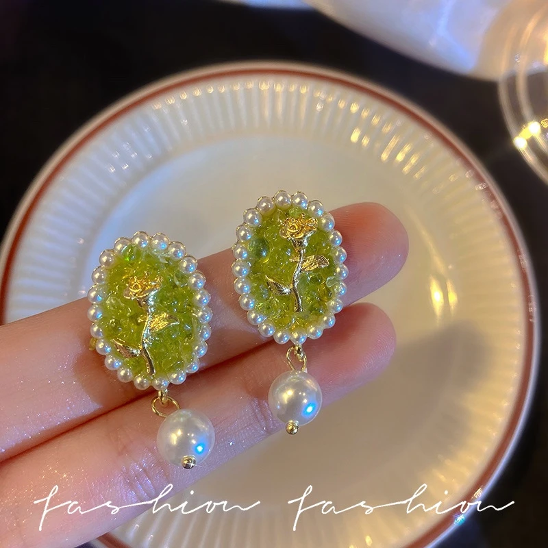 铜合金耳饰 【绿萝】超仙简约绿色银针玫瑰花朵 A028