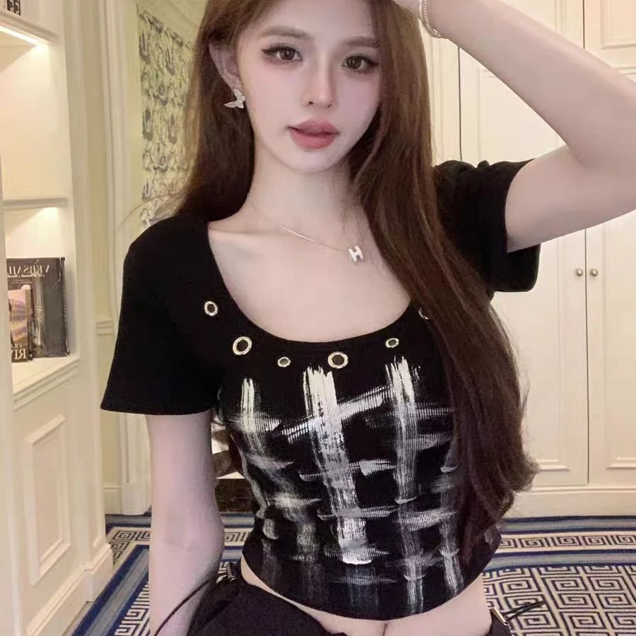 （工厂店）涂鸦手绘圆领短款垫肩T恤2024韩版弹力修身辣妹弹力打底