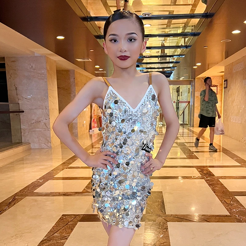 薇妮舞美拉丁舞表演服吊带露背亮片连衣裙设计感艺考级舞蹈演出服