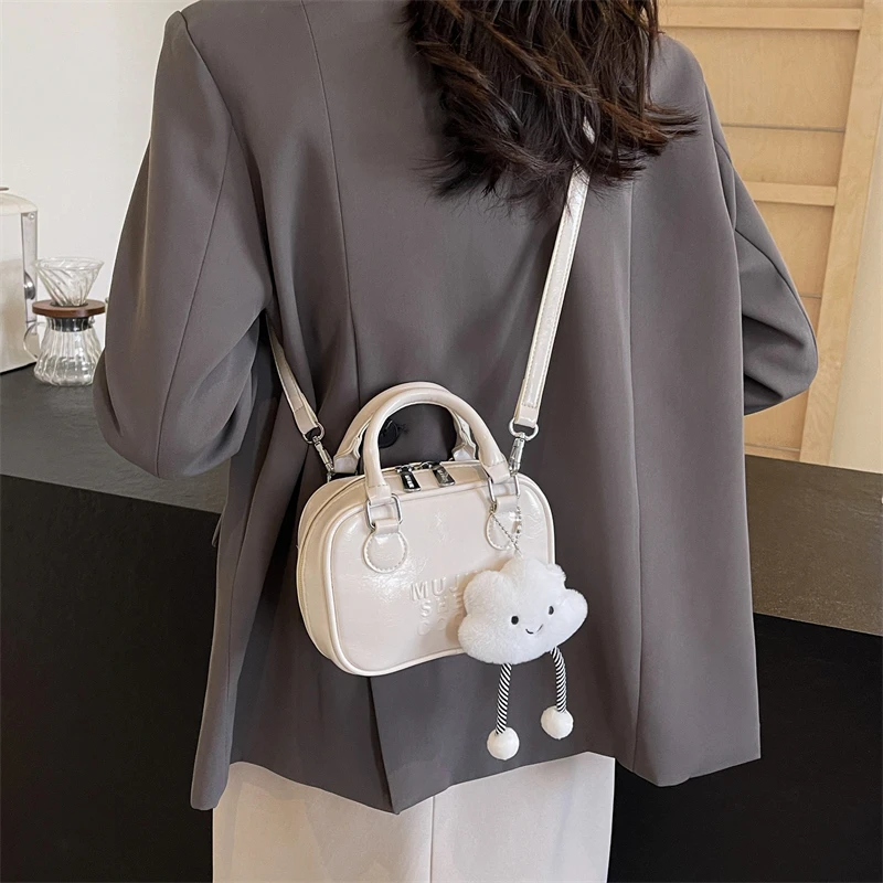 韩版腋下枕头包时尚手提包女2024新款小方包简约百搭单肩斜挎小包