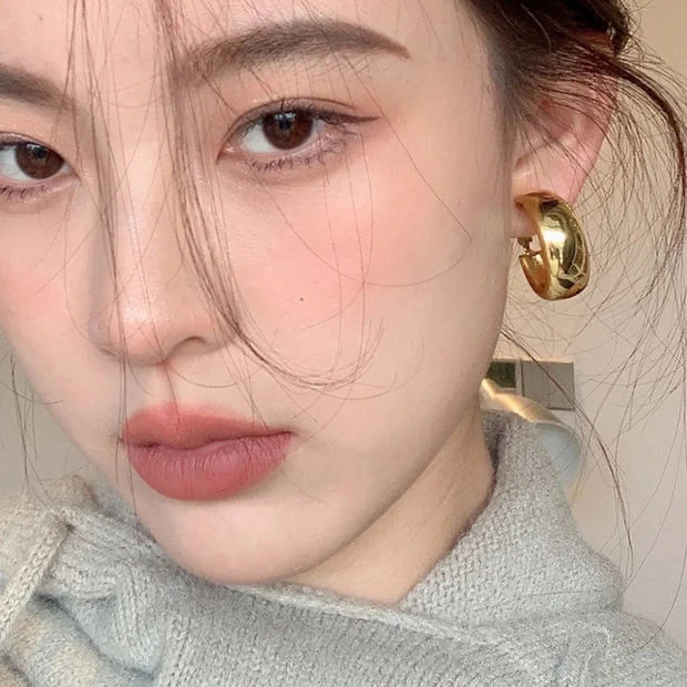 韩国高级感圆圈耳环金属质感耳坠欧美风耳钉耳圈潮耳饰潮小众设计