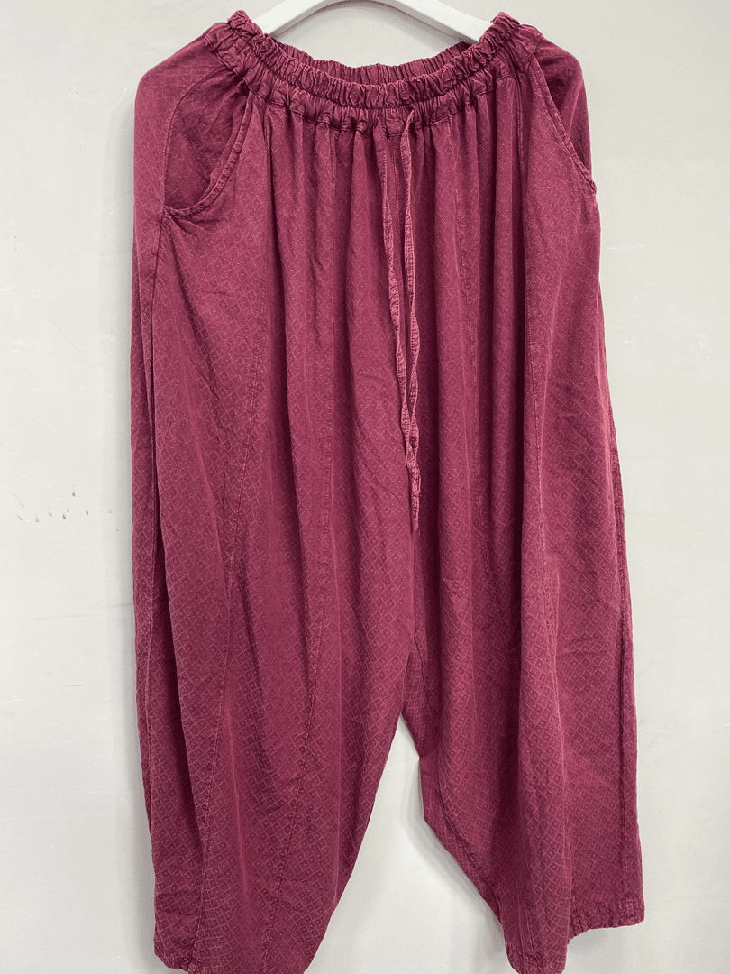 【流浪记言言】A20酒红色时尚裤子