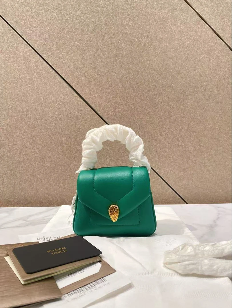 99新 BVLGARI/宝格丽 帝爵奢品/宝格丽/绿色蛇头mini包