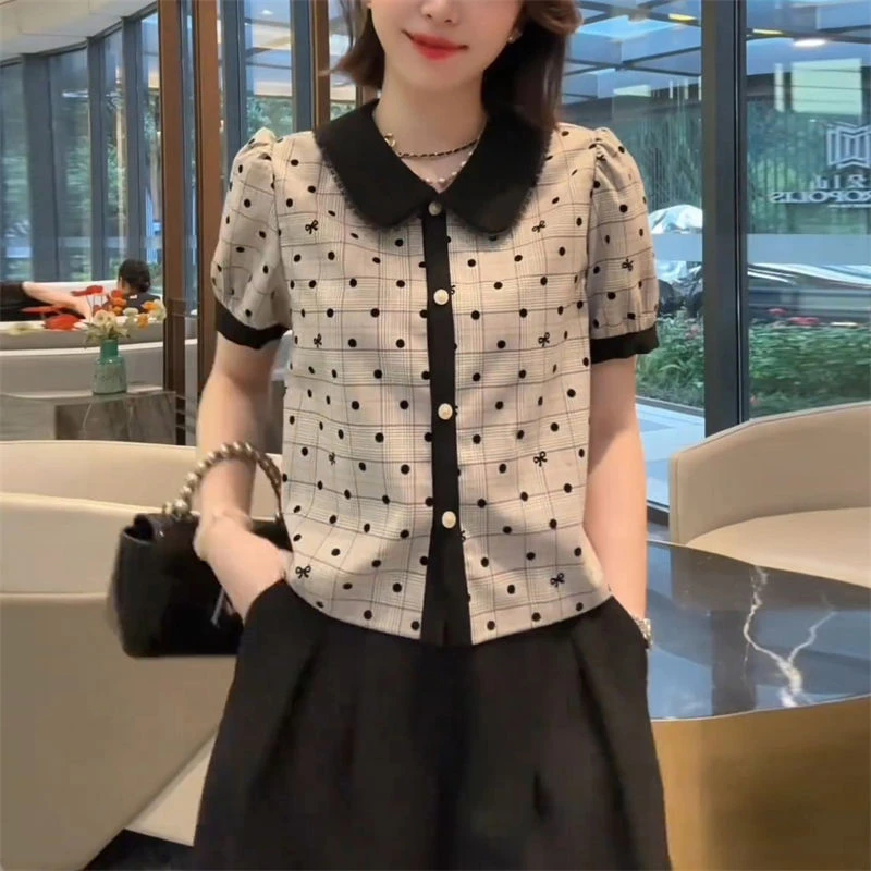 夏季短袖独特漂亮衬衫2026网红洋气波点显瘦时尚上衣翻领休闲女装