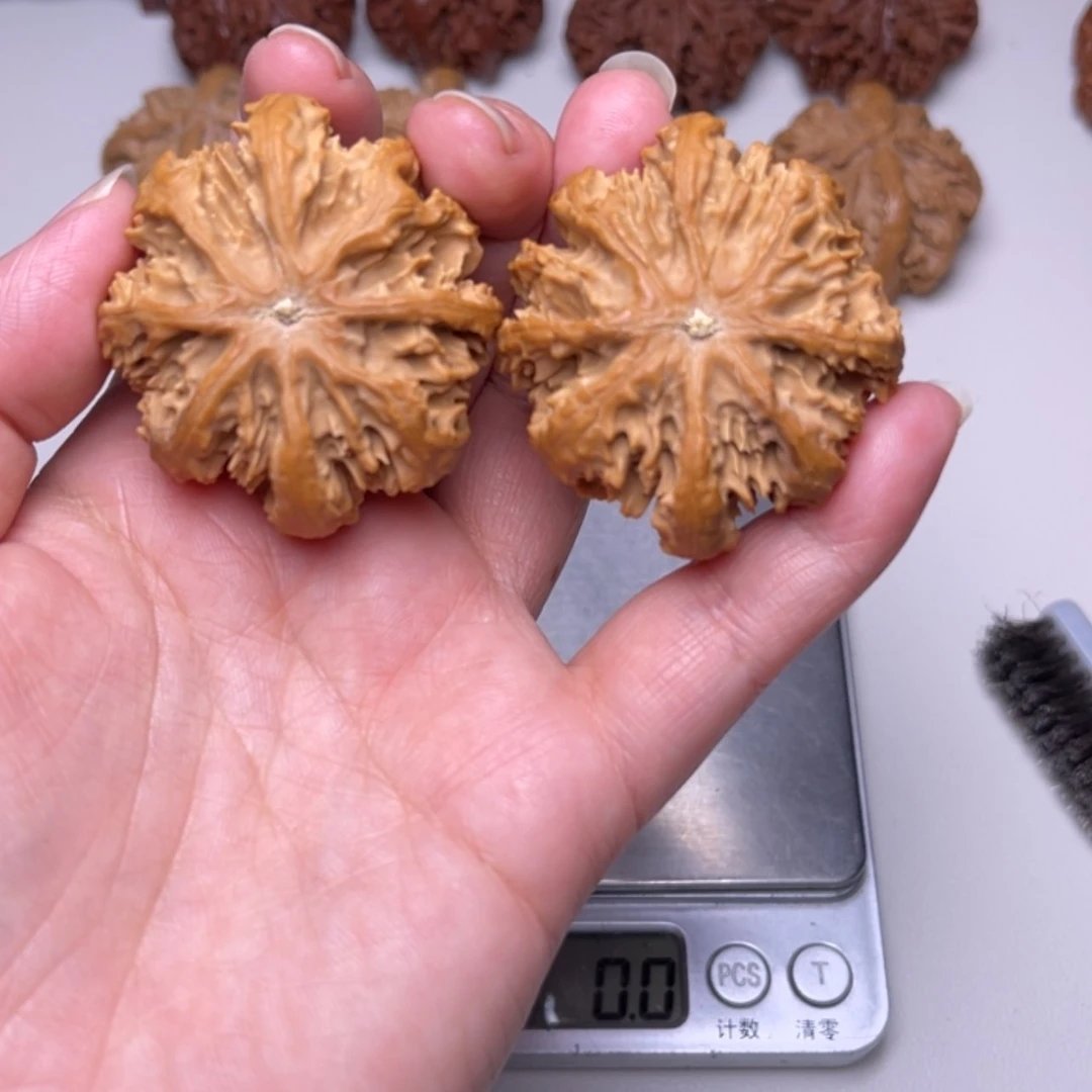 【闪购商品】文玩核桃把件月****头04