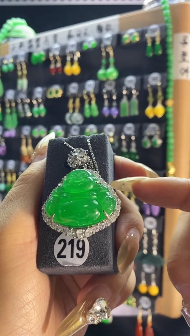 【闪购商品】翡翠颈饰银S925镶嵌219...