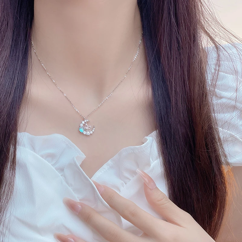 坠链均925银合成锆石 伴月蝴蝶项链轻奢小众锁骨链七夕生日送女友