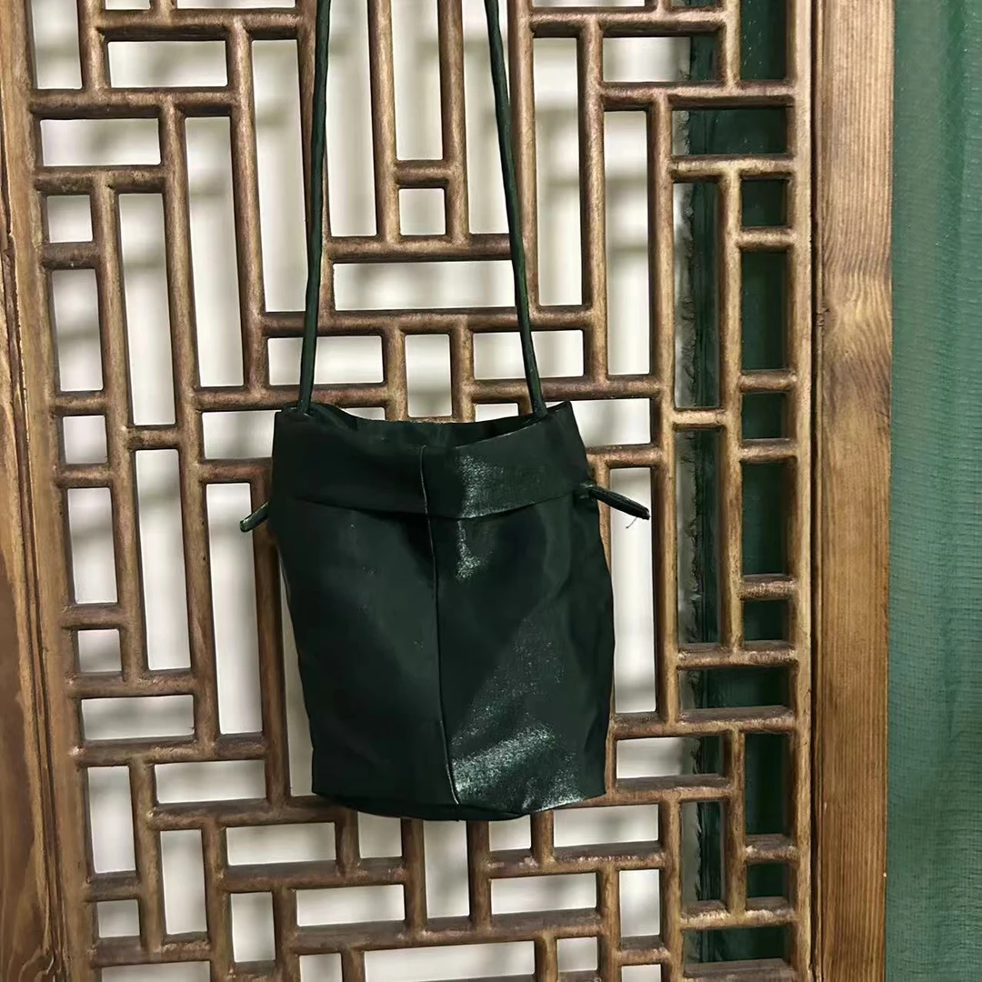 凤徕兮私人定制墨绿色系绳肩带包包（LB002-2）