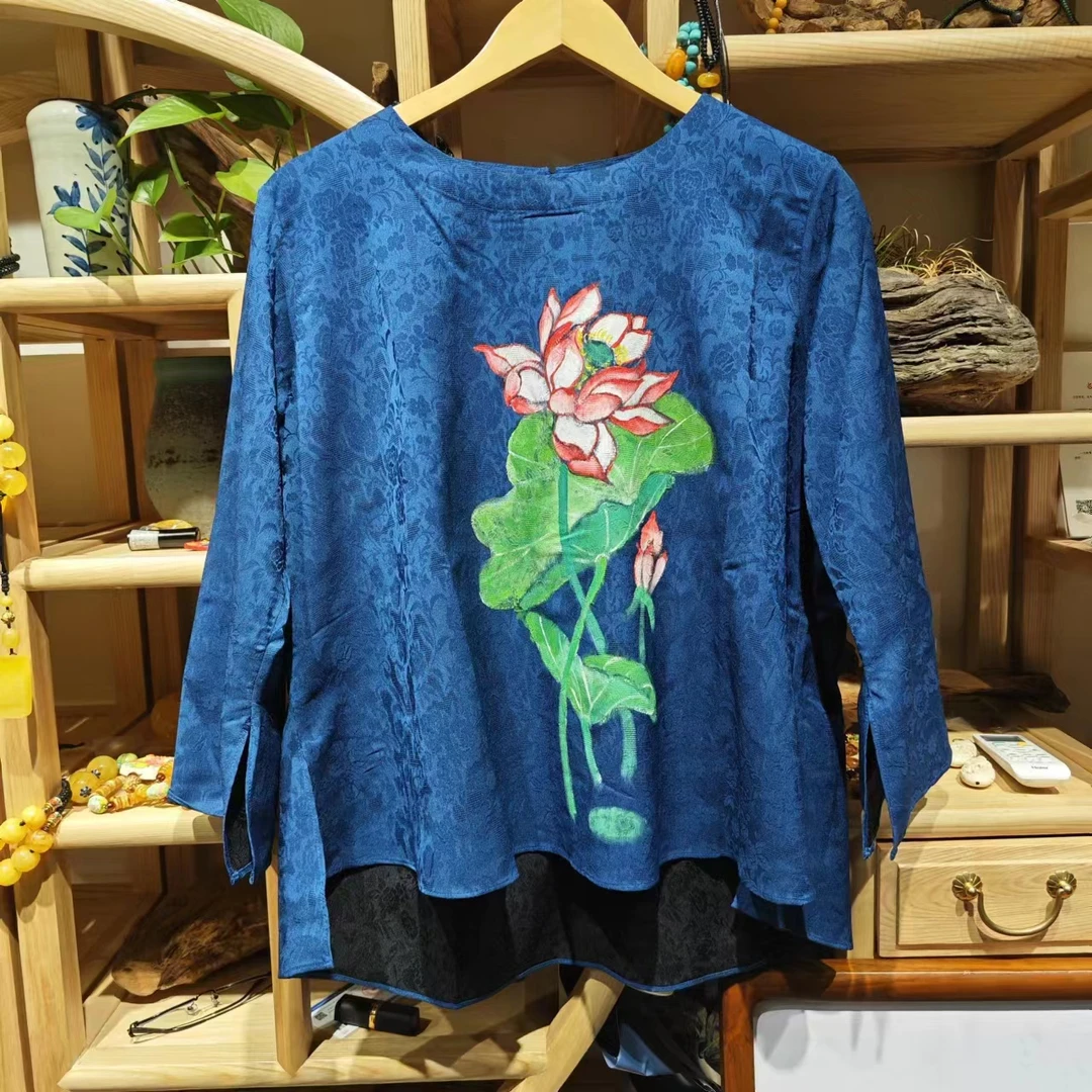 凤徕兮私人定制蓝色手绘荷花圆领设计款打底上衣（SY4117）