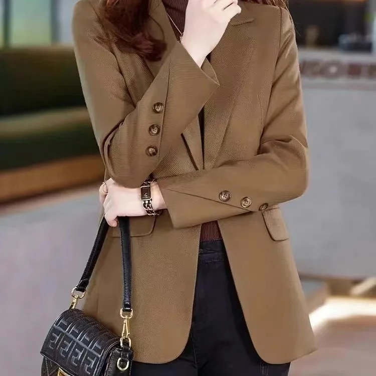 棕色外套春秋季2025网红今年流行休闲西装外套女款爆款2025新款