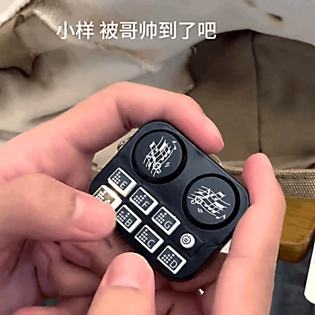卡通动物打碟机钥匙扣迷你乐器汽车钥匙链包包挂件爪机创意小礼品