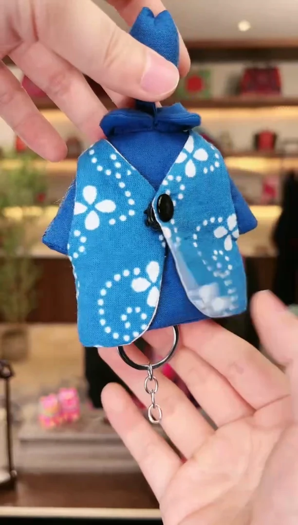 【闪购商品】棉刺绣马甲钥匙扣