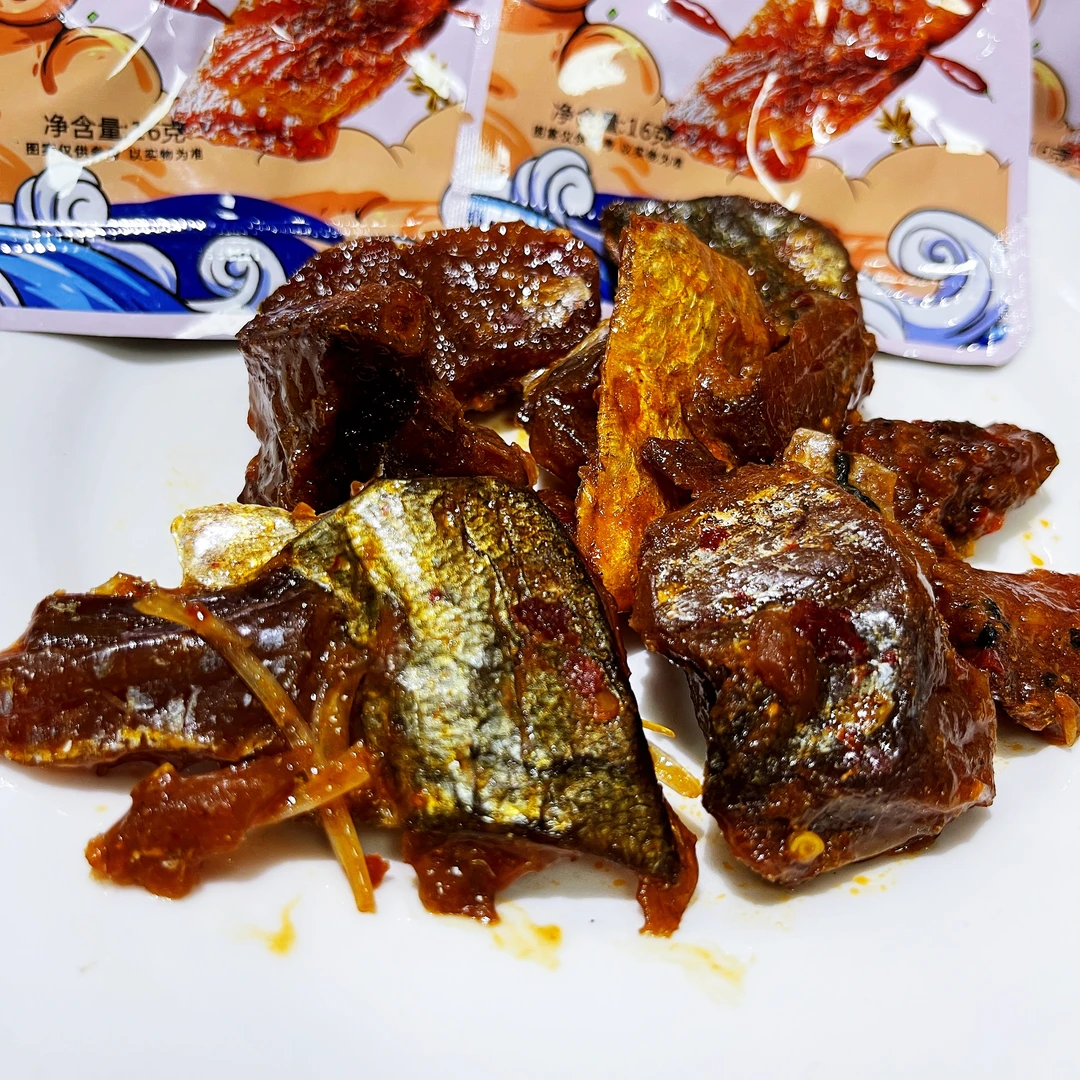 香辣鱼排鱼尾湖南特产小吃零食休闲食品麻辣鱼块尾巴小零食