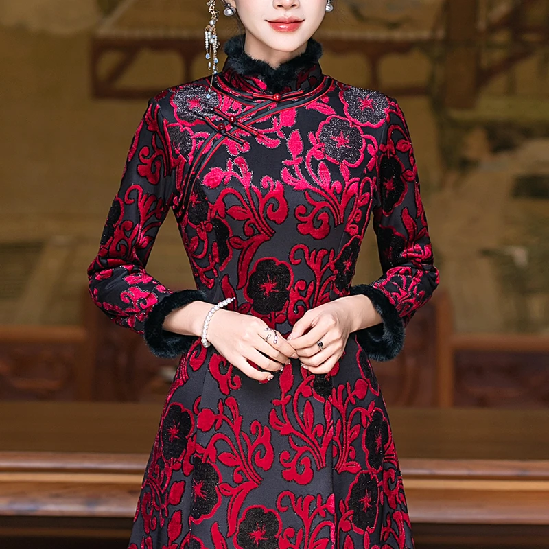 秋冬旗袍加绒加厚民国风2024新款复古气质高贵夫人妈妈日常连衣裙