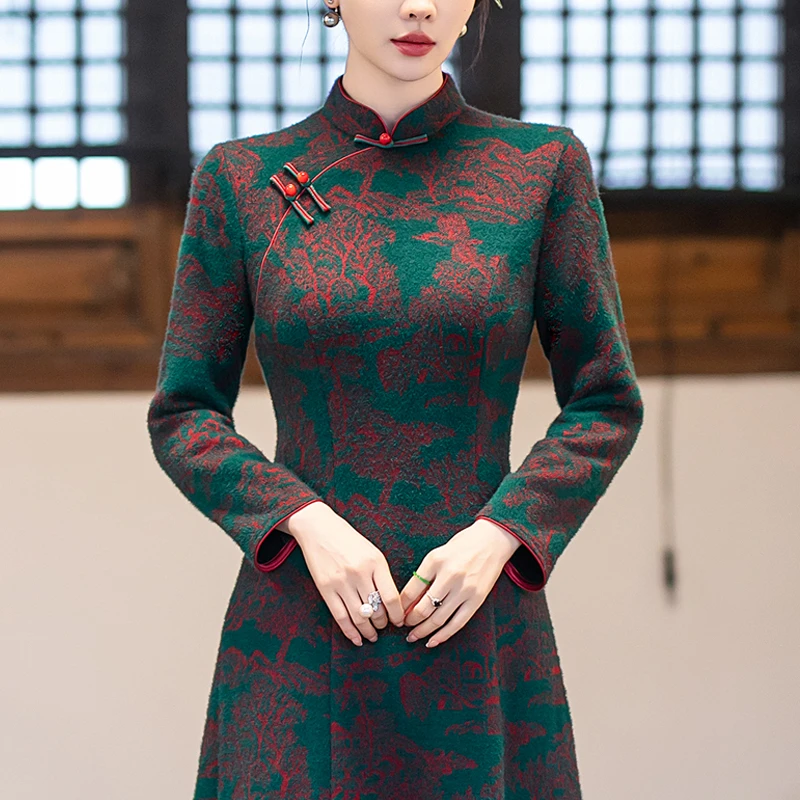 秋冬旗袍绿色加厚国风2024新款水貂绒贵夫人妈妈老上海日常连衣裙