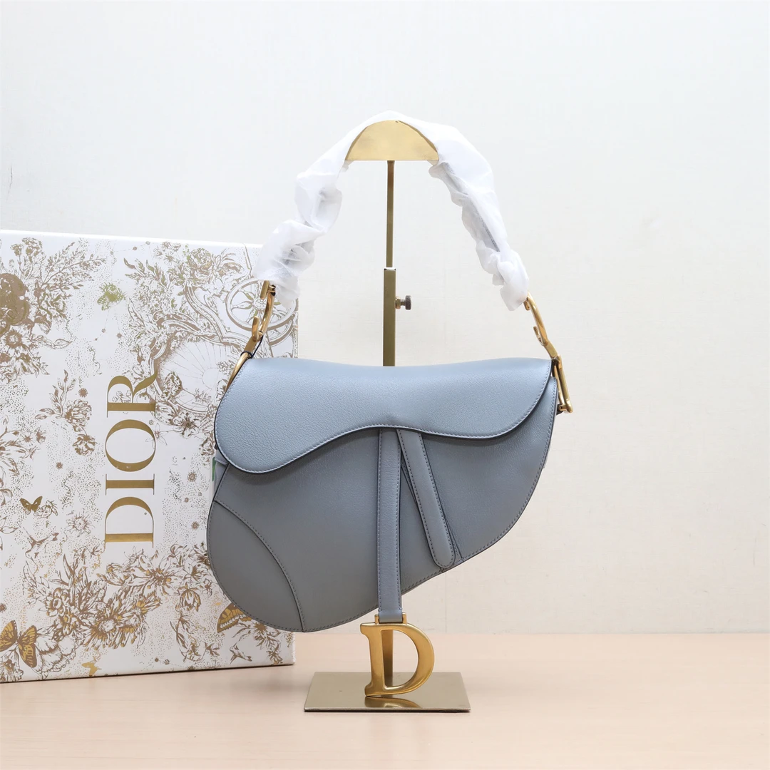 99新 DIOR/迪奥 小花攀攀马鞍 中号 25.5 无肩带 雾霾蓝 皮革C