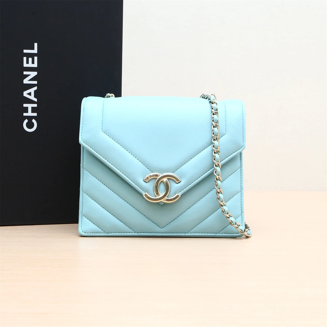 99新 Chanel/香奈儿 小花攀攀信封方胖子包 17蓝皮革C 27开 V纹