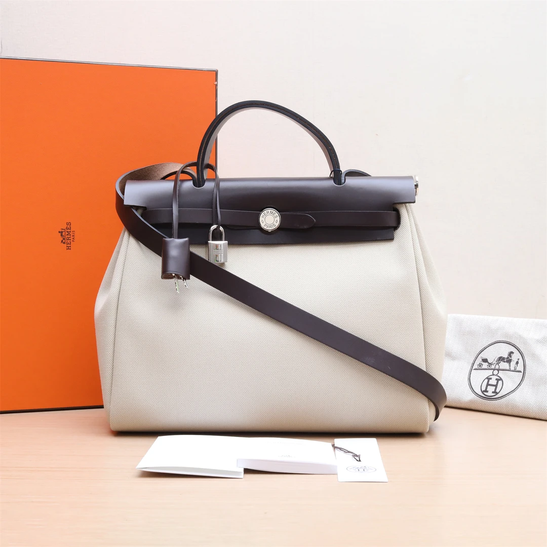 99新 Hermes/爱马仕 积分小花姑姑 Herbag 31 I2奶油白拼46乌木色