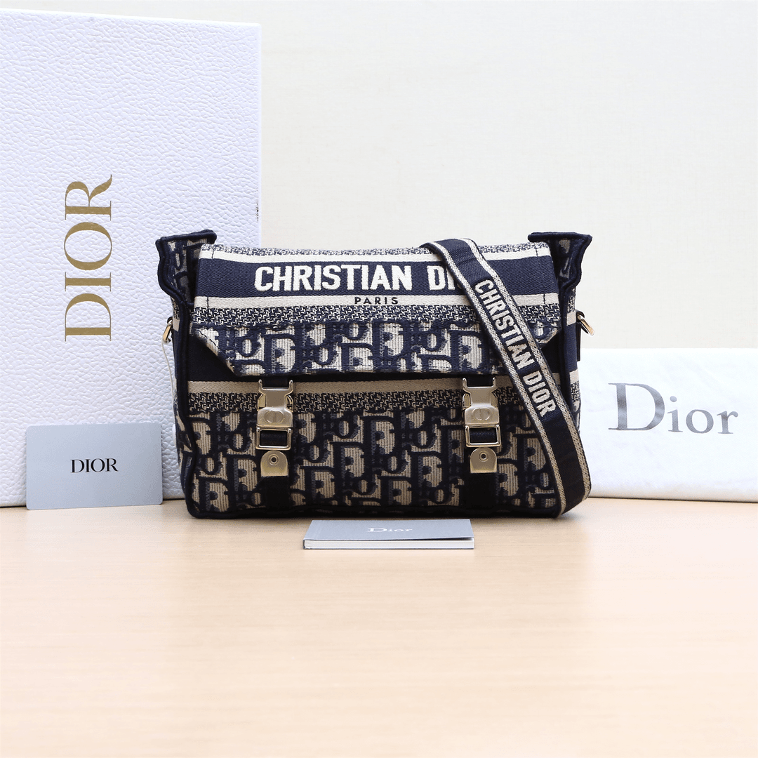 99新 DIOR/迪奥 小花攀攀Diorcamp 信使包 小号 蓝色 帆布