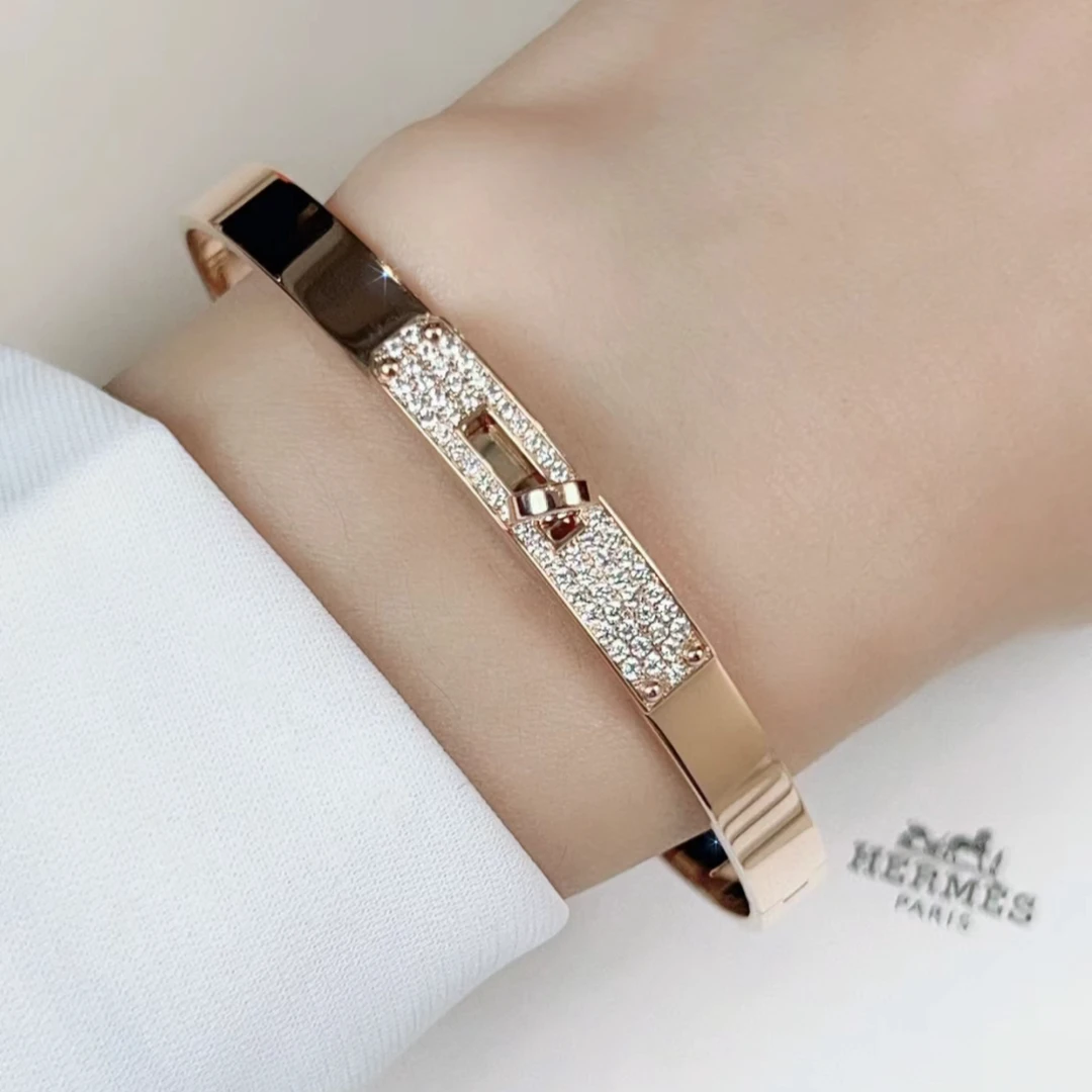99新 Hermes/爱马仕 小花6珊 Kelly 手镯 半钻 18K玫瑰金 SH码