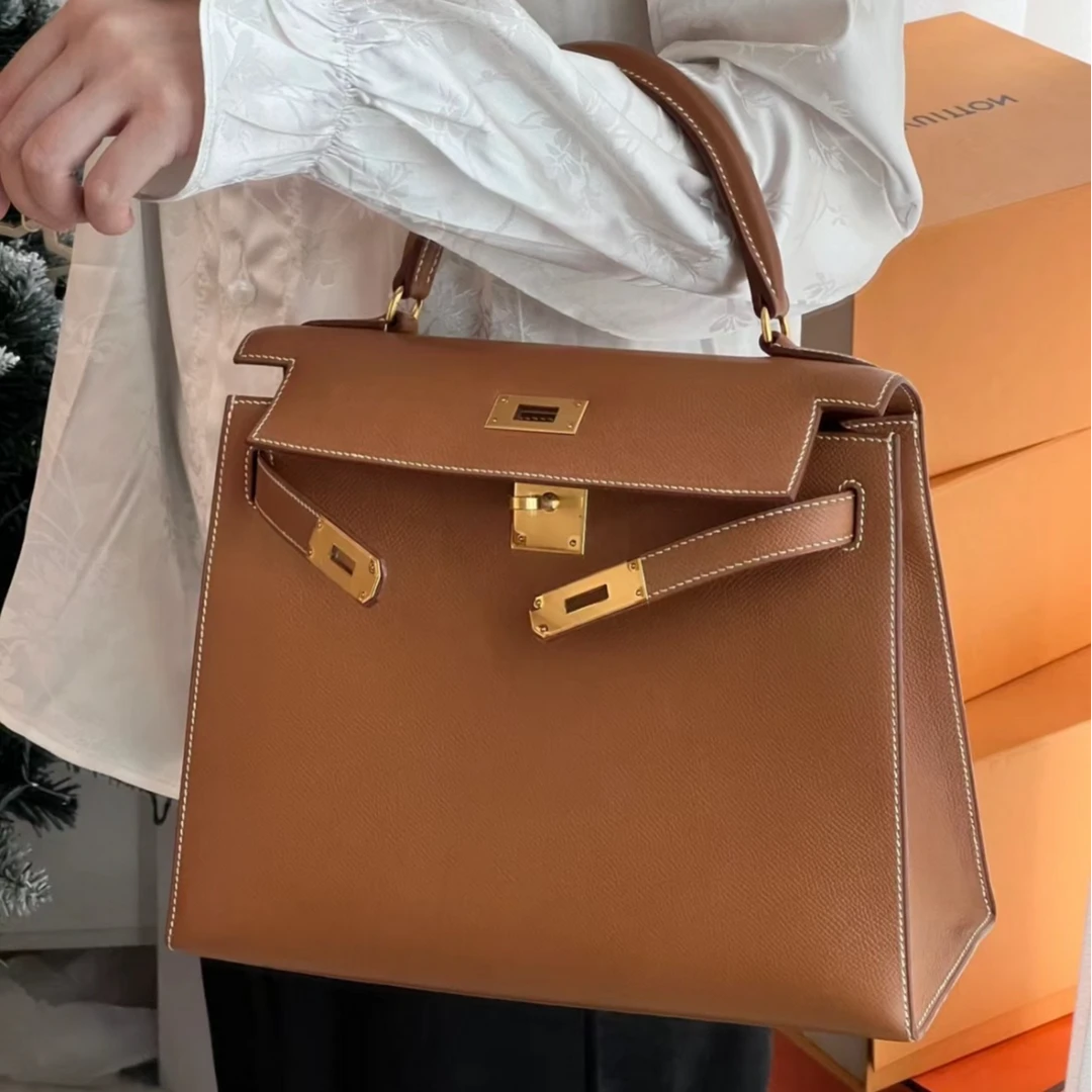 99新 Hermes/爱马仕 小花6珊 Kelly 28 金棕 Epsom皮 C刻 金扣