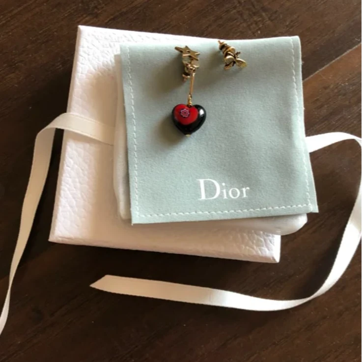 99新 DIOR/迪奥 小花6花 TP007379经典双珍珠CD吊坠耳环