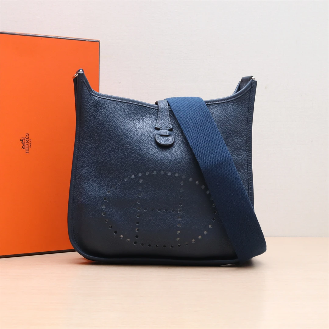 95新 Hermes/爱马仕 小花双双 Evelyne包 小号 78深海蓝 TC皮 框L