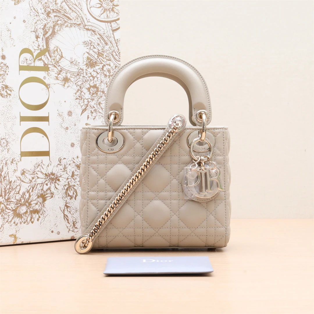 全新未使用 DIOR/迪奥 小花6珊 Lady Dior 戴妃包 三格 灰色