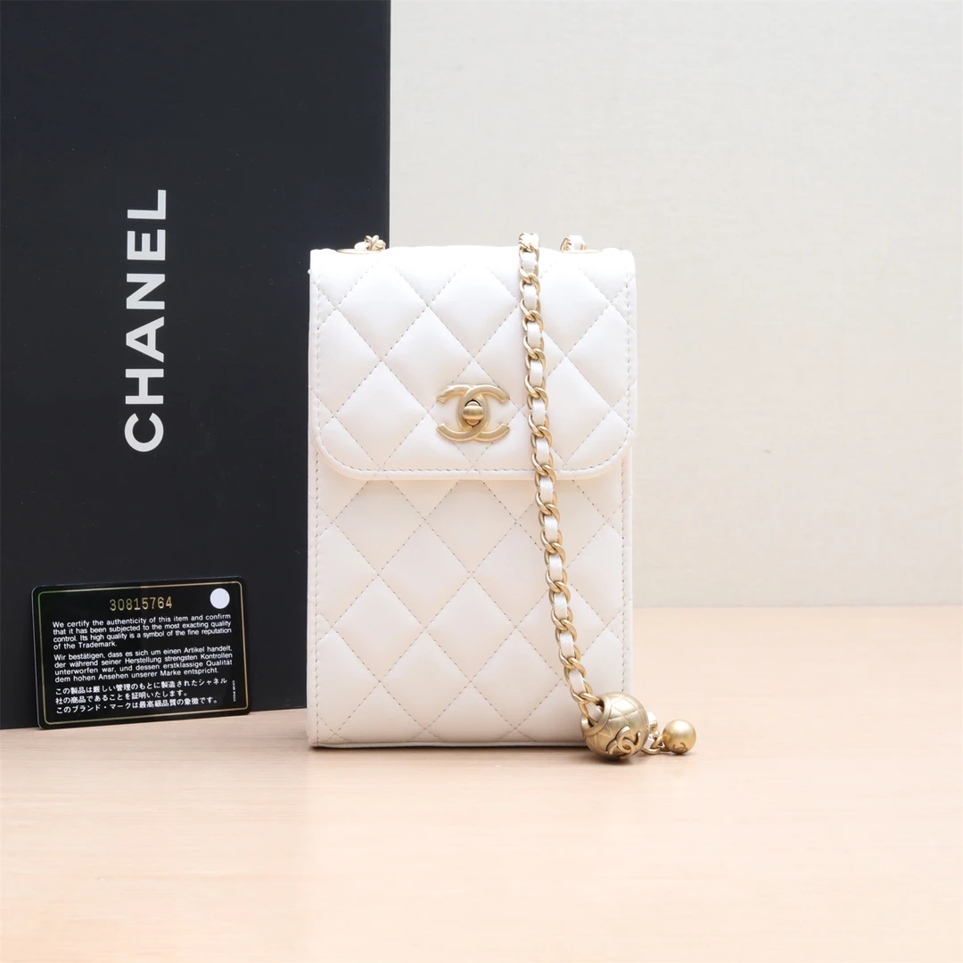 99新 Chanel/香奈儿 小花攀攀手机包 11cm 白色 皮革S 30开 金球