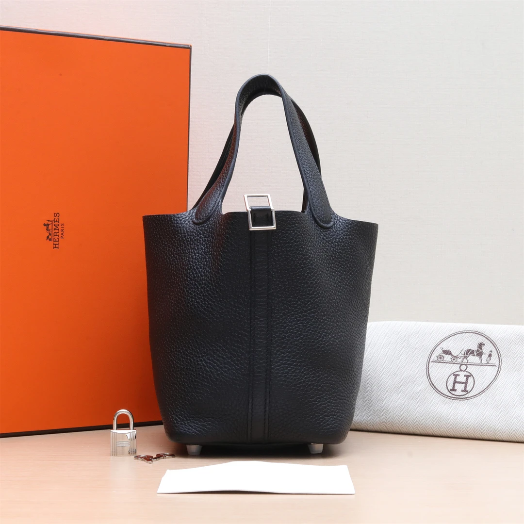99新 Hermes/爱马仕 小花佳珊P234448580菜篮子 18 89黑色