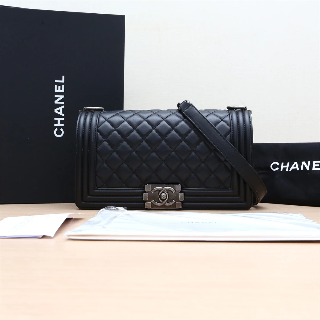 99新 Chanel/香奈儿 小花攀攀Leboy 中号 25cm 黑色 皮革S 芯片
