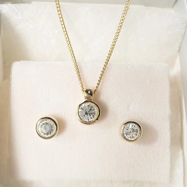 99新 DIOR/迪奥 小花攀攀迪奥水钻耳夹项链套盒P234035784