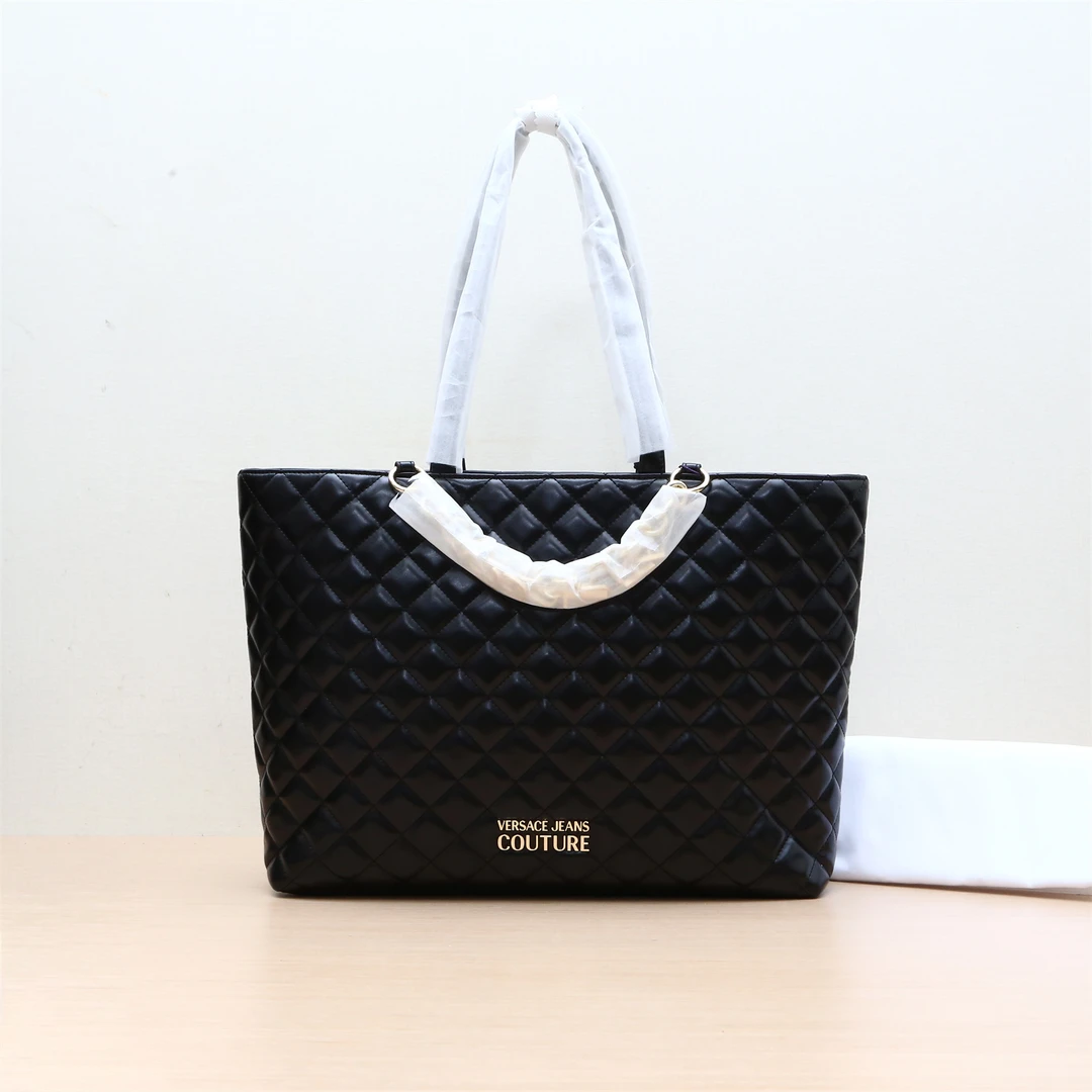 99新 VERSACE/范思哲 小花佳珊P214241900字母 托特 黑色 PVC