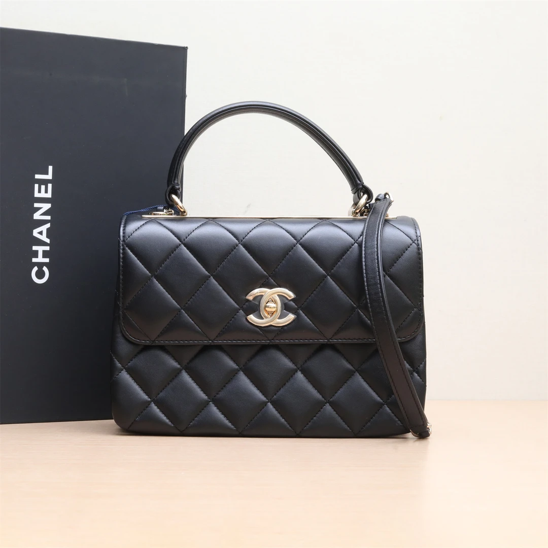 95新 Chanel/香奈儿 小花6花 Trendy CC 风琴包 小号 黑色 芯片