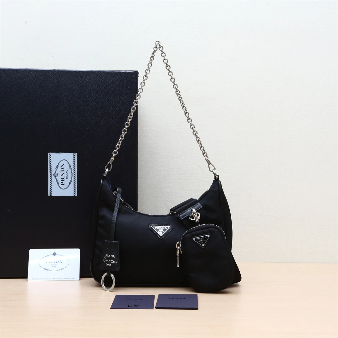 95新 Prada/普拉达 黑黑精选 Hobo 三合一 单肩包