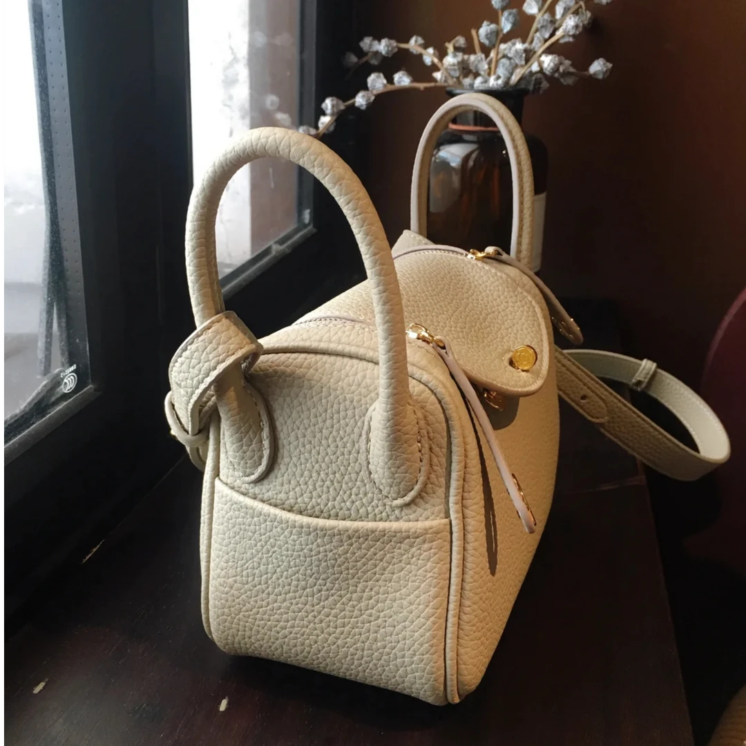 全新未使用 Hermes/爱马仕 小花佳珊TP026805Lindy Mini19新白色