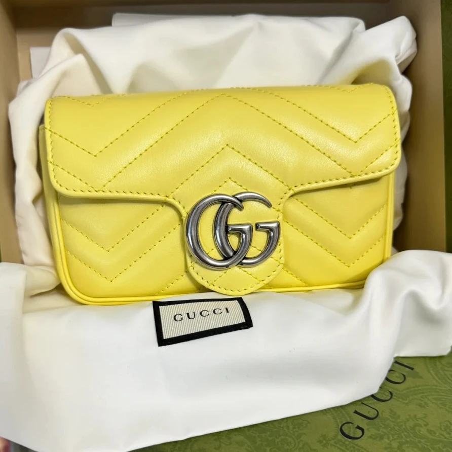 全新未使用 GUCCI/古驰 小花攀攀 Marmont 肩背包超Mini 16.5黄色