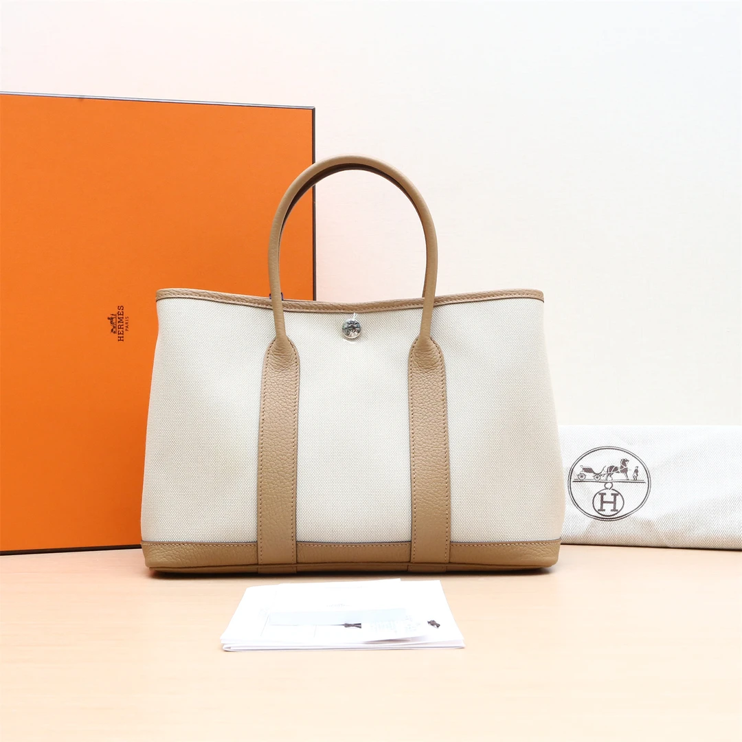 全新未使用 Hermes/爱马仕 小花6珊 花园包 30 新饼干色 W刻 银扣