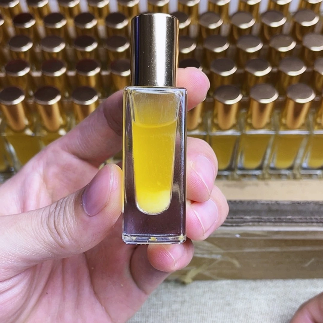 【闪购商品】贡木香贡木精油